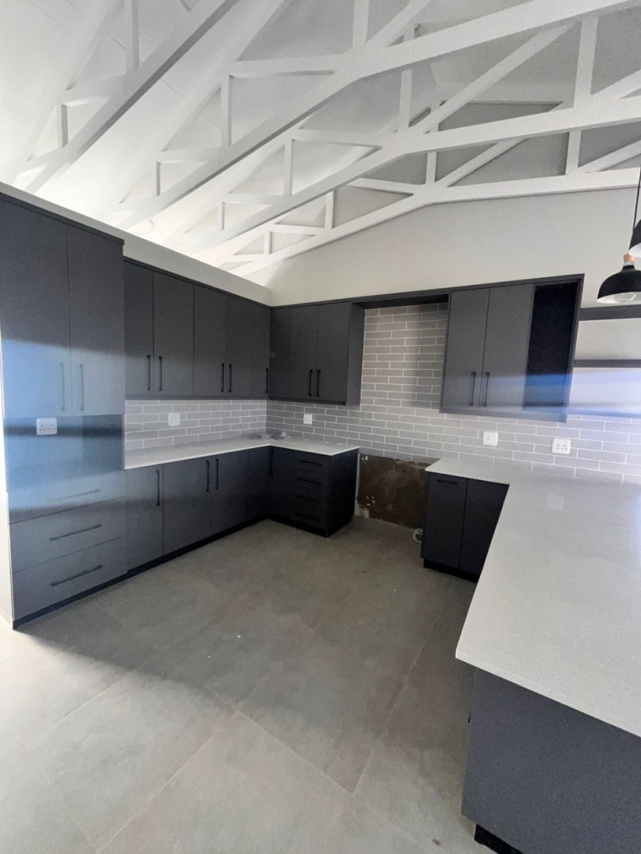 3 Bedroom Property for Sale in Fountains Estate Eastern Cape